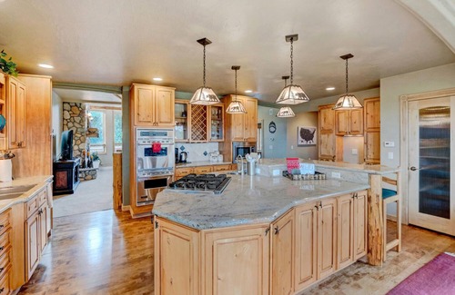 Tabernash House | Pole Creek Luxury Home On Golf Course I Hot Tub I Views I Best Price I Discounted Attractions