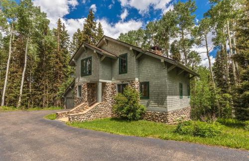 Mountain Village House | Polecat Chalet home