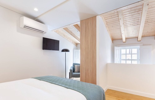 Guimaraes Apartment | Polery Apartments Center T3