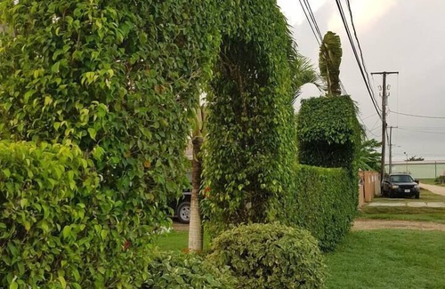 Armenia Apartment | Politico Escape - Room in Bungalow with WiFi & AC