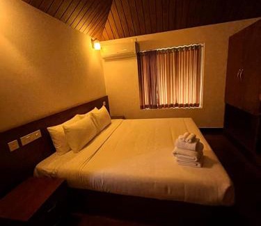 Bovikanam Hotel | Poliyam Thuruth Eco Tourism Village