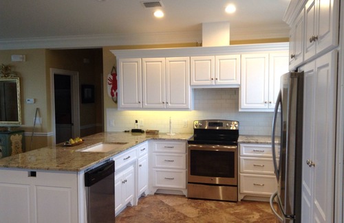 East End House | Polka Dot Bikini. Beachfront Home 4Bd/4bath. Max Occupancy 10