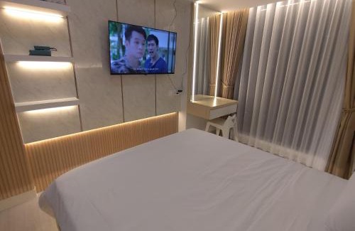 Batam Apartment | Pollux High Rise Apartments at Batam Center with Netflix by MESA