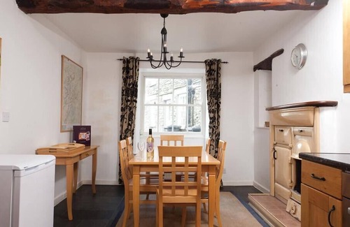 Elterwater Cottage | POLLYS COTTAGE, pet friendly, with open fire in Elterwater