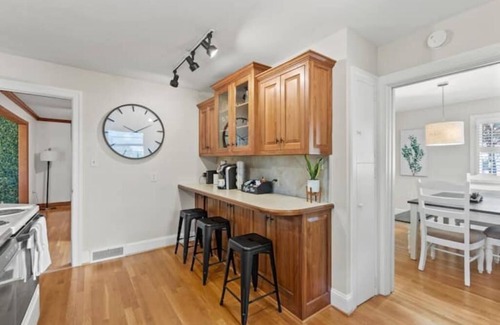 Winston - Salem House | Polo Comfort SunRoom, 3BR - WFU