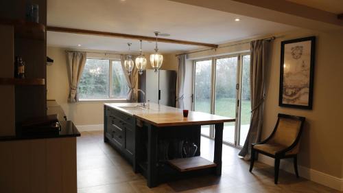 Cirencester House | Polo Lodge - Coates, Cirencester