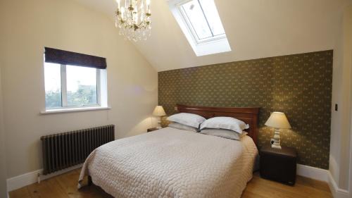 Cirencester House | Polo Lodge - Coates, Cirencester