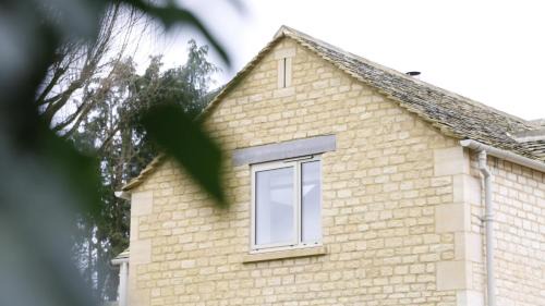 Cirencester House | Polo Lodge - Coates, Cirencester