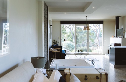 Red Hill Villa | Polperro Winery Villas - Villa 1