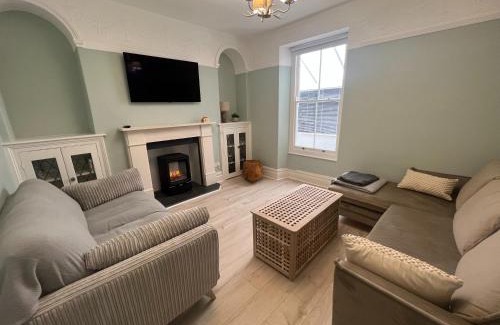 New Quay House | Polruan - stunning central NQ house - dog friendly
