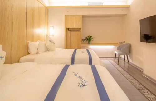 Yufeng District Hotel | Poltton International Apartment Liuzhou