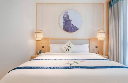 Yufeng District Hotel | Poltton International Apartment Liuzhou