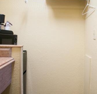 St. Cloud Hotel | Polynesian Inn