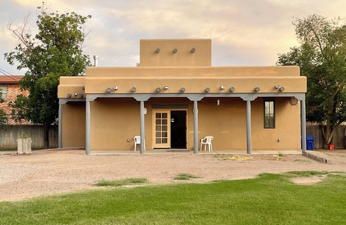 Mesilla Park House | Pomegranate Stand