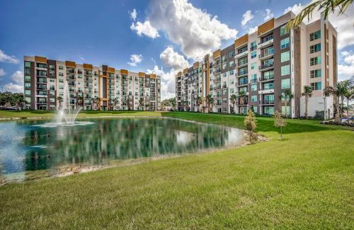 Miami Gardens Apartment | Pomelo Palms #2407