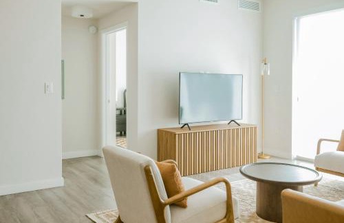 Miami Gardens Apartment | Pomelo Palms #2407