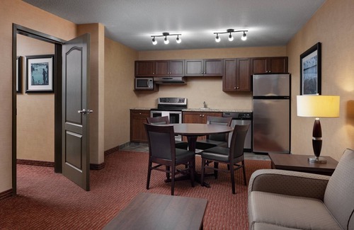 Fort St. John Hotel | Pomeroy Hotel and Conference Centre Fort St. John