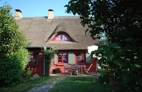 Ahlbeck House | Pommernhaus Urgemütlicher Roter Schwede