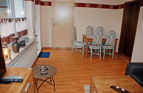 Samtens Apartment | Pommernhof vacation apartment with terrace on the ground floor - Ferienwohnungen auf dem Pommernhof