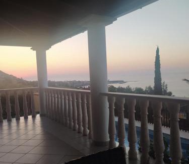 Pachyammos Villa | Pomos Harbourbiew Villa