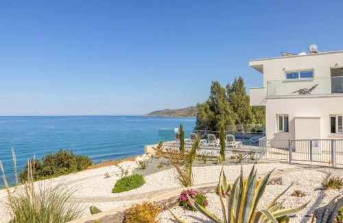 Pachyammos Villa | Pomos Seashore villa