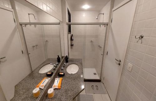 Copacabana Apartment | Pompeu Loureiro 99 - One Flat Garagem Copa