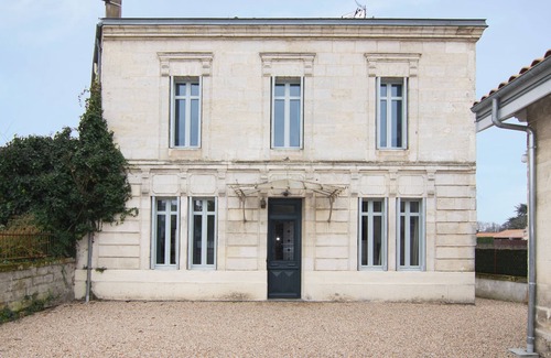 Libourne Apartment | Pompidou Residence – apt 101 garden