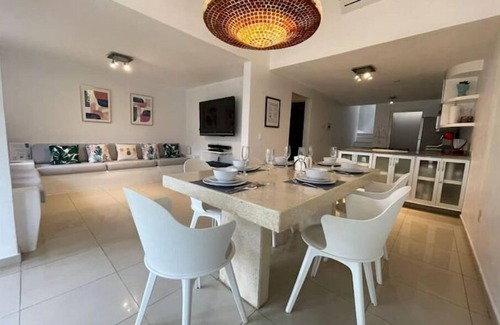 Puente del Mar House | Poncho Beach House - Zona Diamante