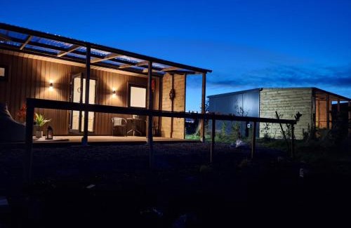 County Laois Bed & Breakfast | Pond Beach Hazel with hot tub