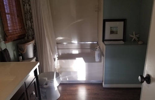 Lexington Cottage | Pond Cottage