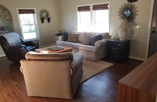 Lexington Cottage | Pond Cottage