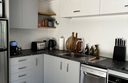 Raglan Cottage | Pond Road Park - RaglannNewly open 2024 (Boats welcome)