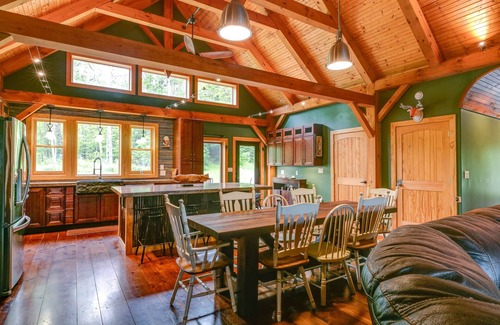Wellsboro House | Pond's Edge Lodge- Unforgettable Wellsboro Retreat