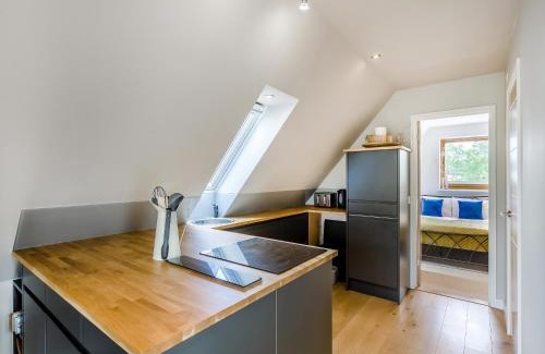 Bulmer House | Pond View Loft