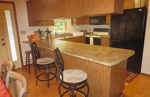 Burnsville House | Pond View The ideal property to Relax and Recharge