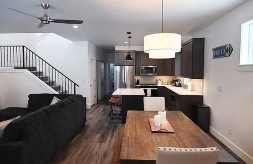 Ponderay House | Ponderay Cottage