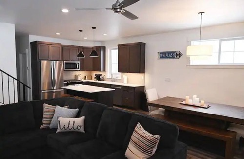 Ponderay House | Ponderay Cottage