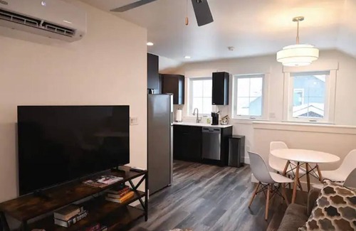 Ponderay House | Ponderay Cottage