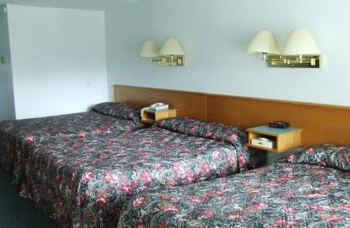 Golden Hotel | Ponderosa Motor Inn