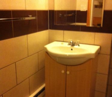 Golden Hotel | Ponderosa Motor Inn