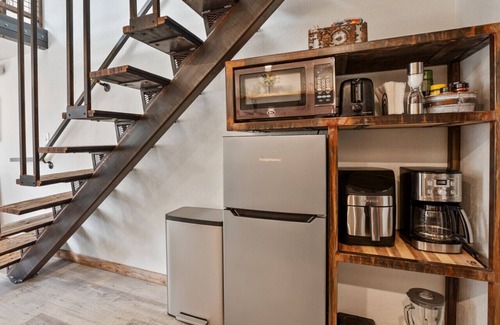 Florissant Apartment | Ponderosa Mtn. Suite - Hiking, Rustic Charm