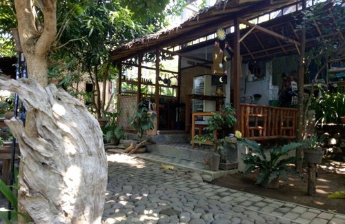 Banyuwangi House | Pondok for Three Pax at Didu Banyuwangi