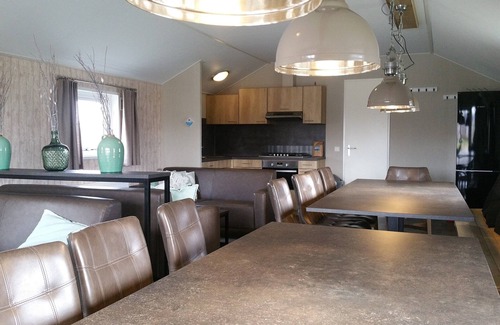 Bant Ski Chalet | Pondside Stay w/Kitchen