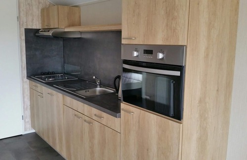 Bant Ski Chalet | Pondside Stay w/Kitchen