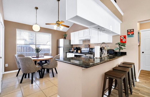 Wetmore House | Pong - A Birdy Vacation Rental