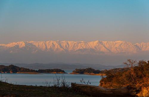 Dera Gopipur Resort | Pong Retreat