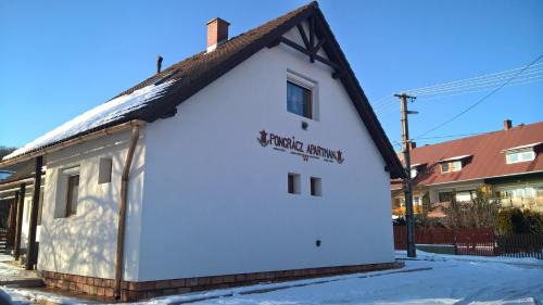 Zirc Apartment | Pongrácz Apartman