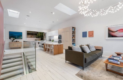 Freemans Bay Villa | Ponsonby Oasis I 3BR, Carpark