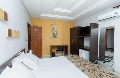 Curvelo Hotel | Pontal Plaza Hotel