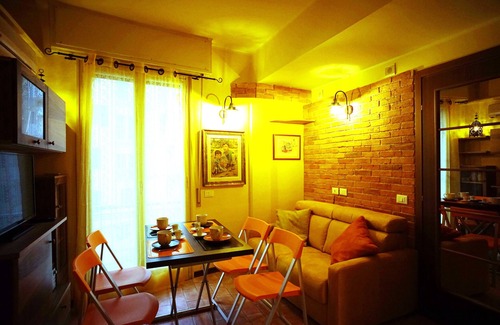 Oltrarno Apartment | Ponte Vecchio Historical Center Florence air conditioning wi-fi two bathrooms